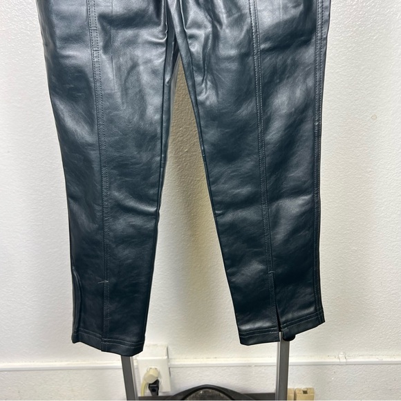 Blank NYC Women’s Black Faux Leather Pants with Belt Size 26 - Picture 3 of 9